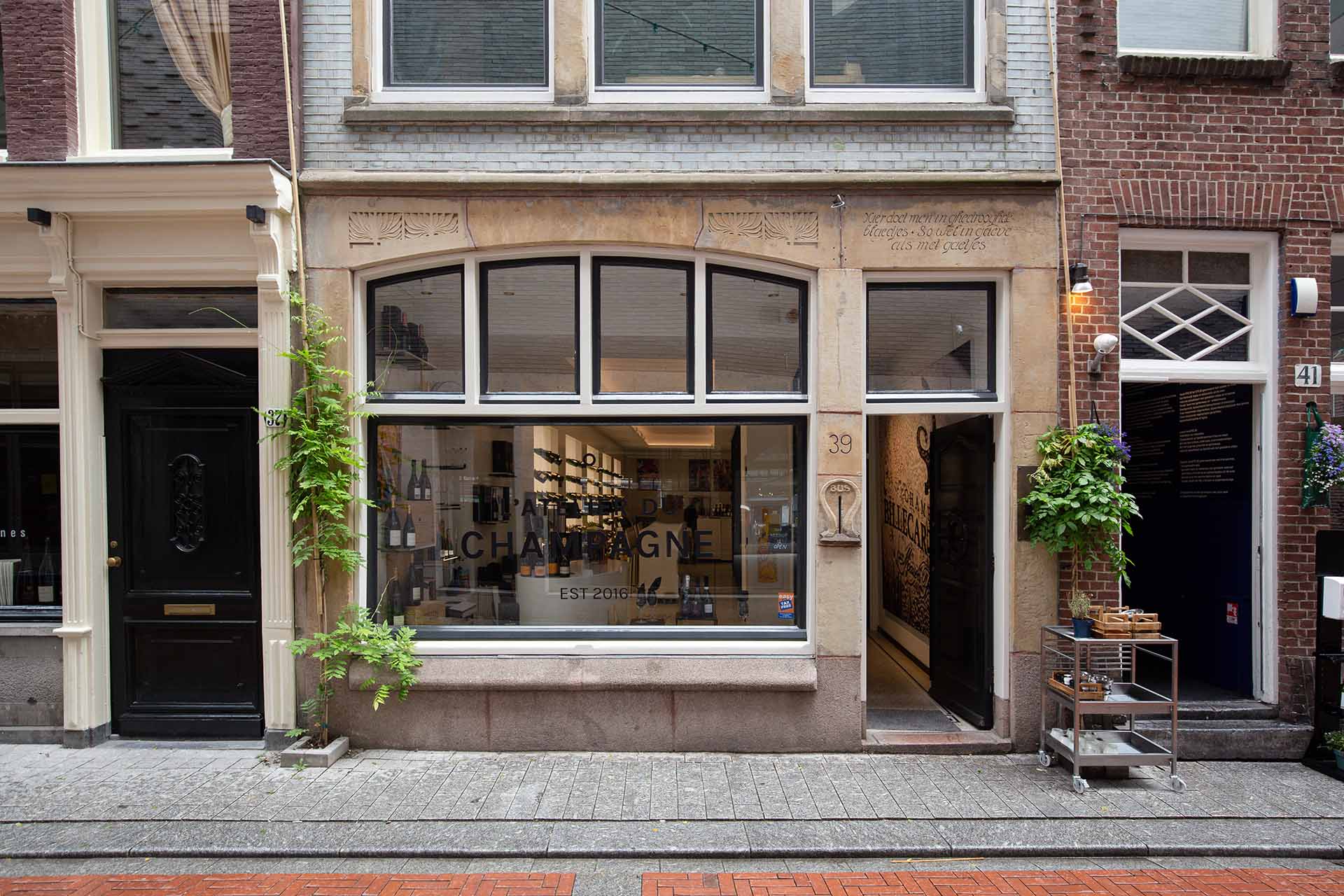 L'Atelier du Champagne, Amsterdam, NL (8)